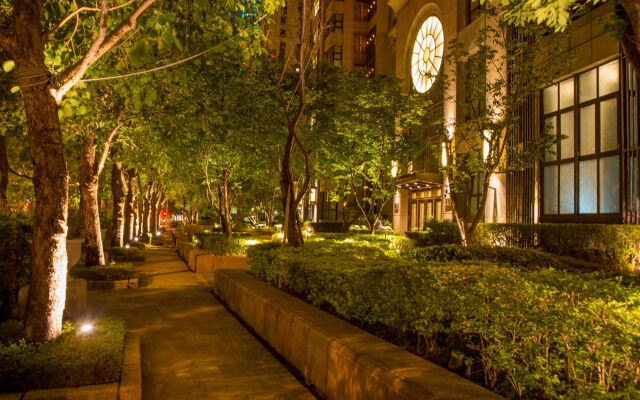 Ch Place X Hotel