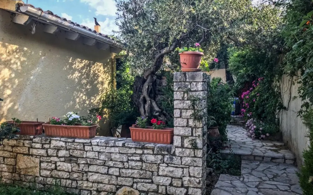 Kiranis Seaview Villa Barbati Beach