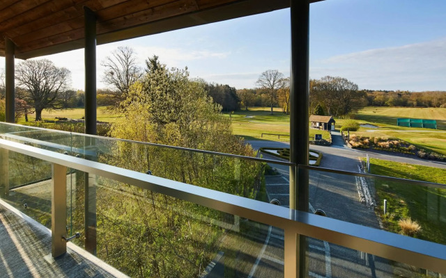Lingfield Park Marriott Hotel & Country Club