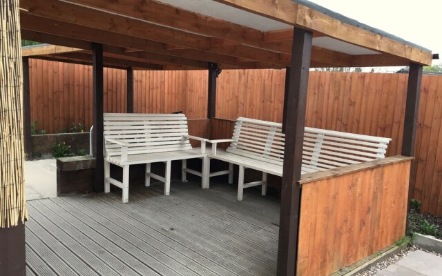 4 Sun Inn Apartments