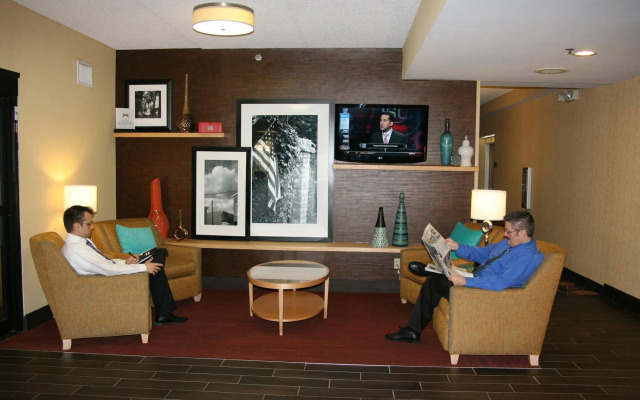 Hampton Inn Louisville-Airport