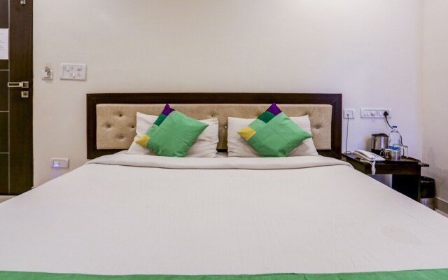 OYO 7850 Royal Elite