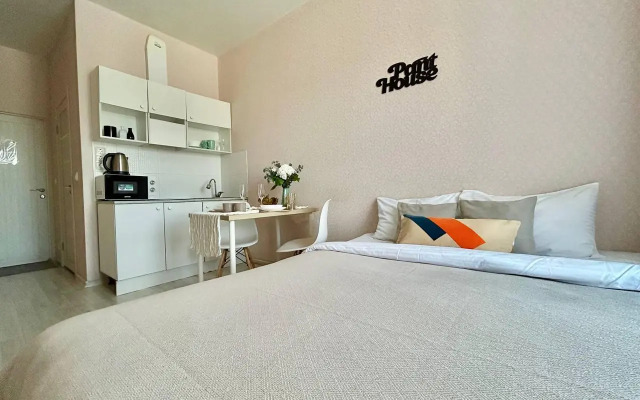 Студии на Кленовом