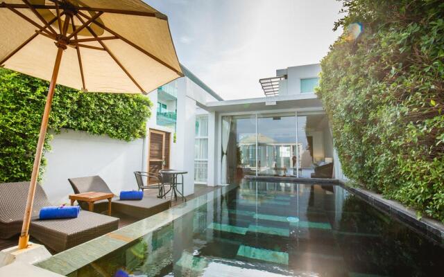 KC Beach Club & Pool Villas