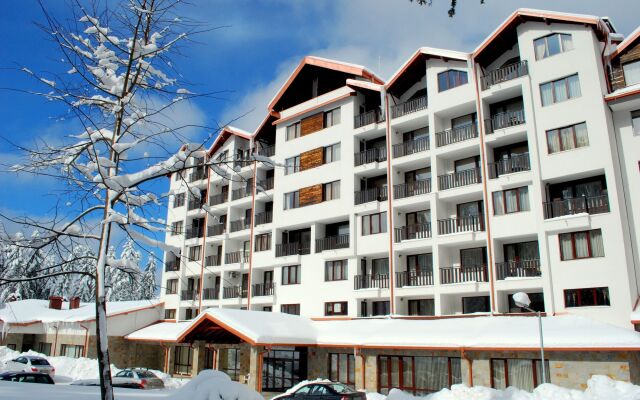 Borovets Gardens Aparthotel