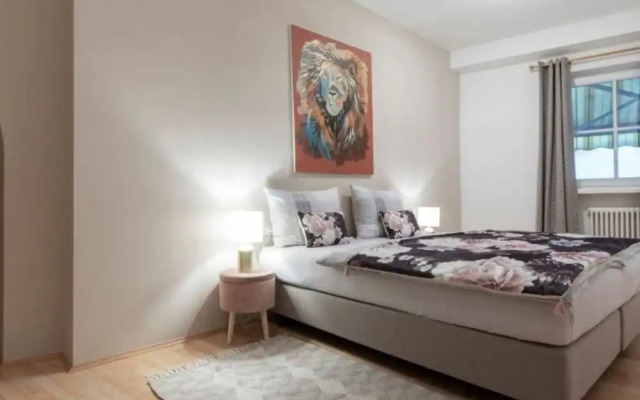 Perwanger Modern Retreat