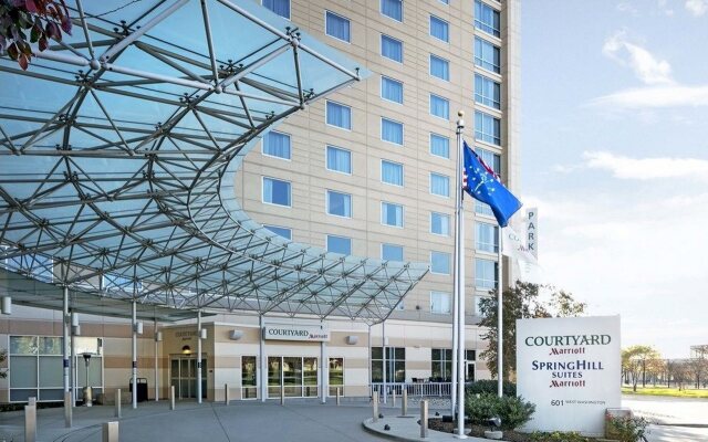 Courtyard by Marriott Indianapolis Downtown