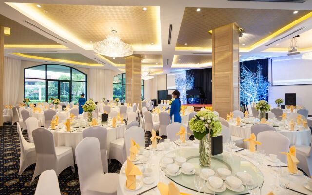 Elegant Suites Westlake