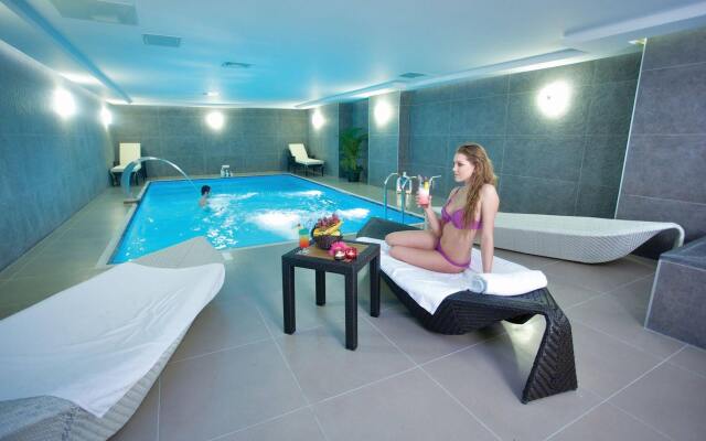 The Time Hotel Old City