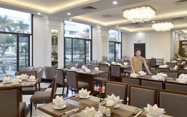 Garco Dragon Hotel