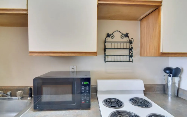 Loveland Vacation Rental: Pets Welcome