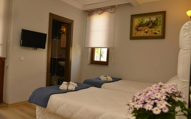 Pure Diamond Hotel