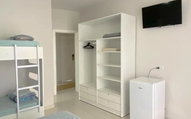 Bouganville Guest House BC