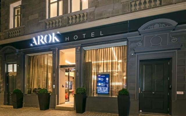 Hotel Arok