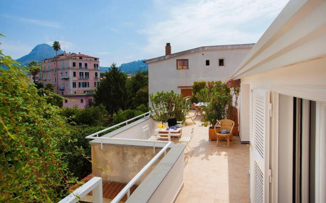 Casa Iommart With Private Terrace Air Conditioning and Internet Wi-fi