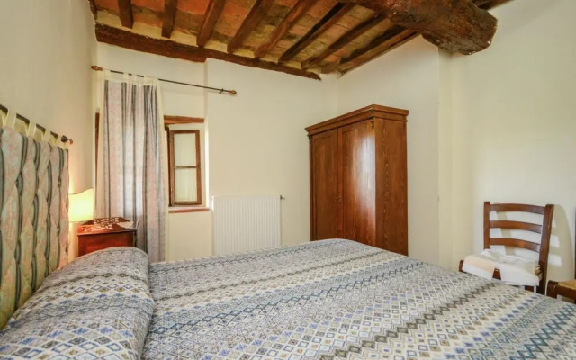 Stunning Holiday Home in Umbria with Hot Tub