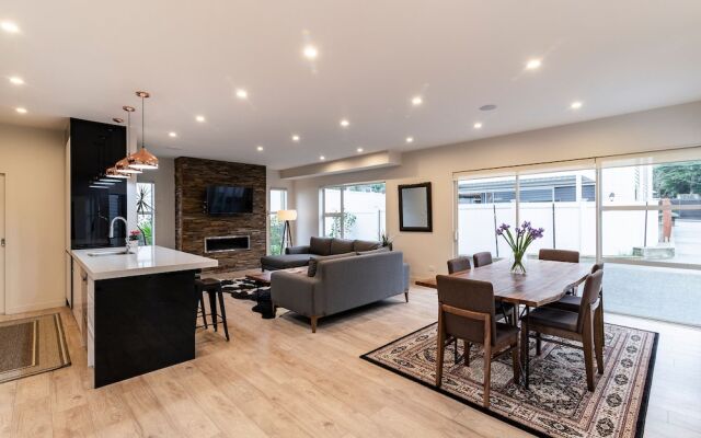 Elegant and Stylish Retreat in Leafy Epsom