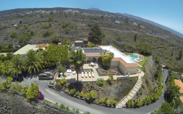 Studio Pablo Finca Montimar
