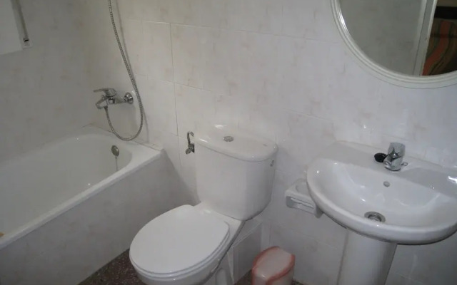 Apartamento Económico Camino Ronda - 110