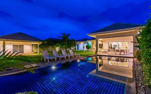 Hua Hin Pool Villa with 4 Bedrooms L50