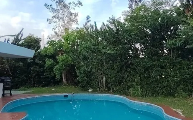 Taman Duta KL Deluxe Villa by uBook