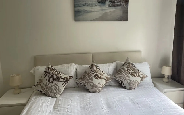 Paris Royal Paradise