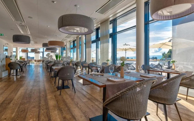 Aquatis Hotel