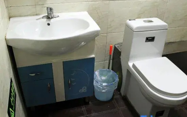 Daqing Amani Express Hotel