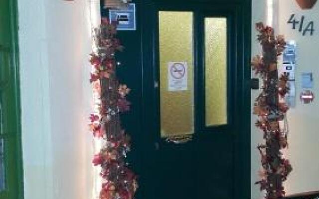 Hotel 30 Rooms Apartments