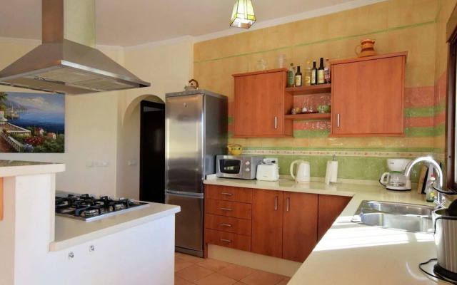 Comfortable Luxury Villa With Private Swimming Pool