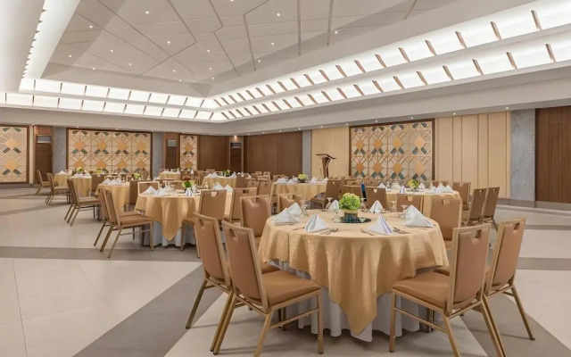 Henann Tawala Resort