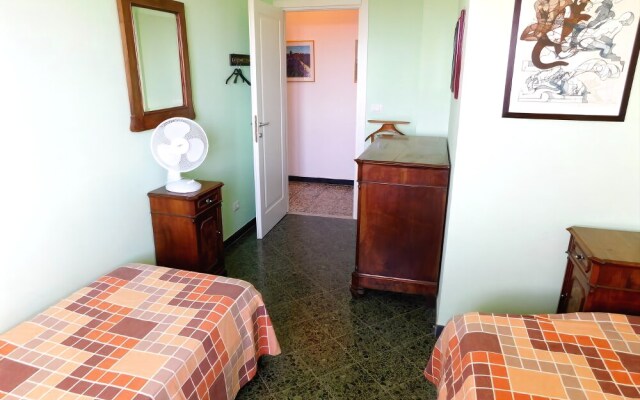 Appartamento Luminoso con Vista Mare