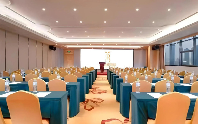 Vienna International Hotel (Nanning Langxi Metro Station)
