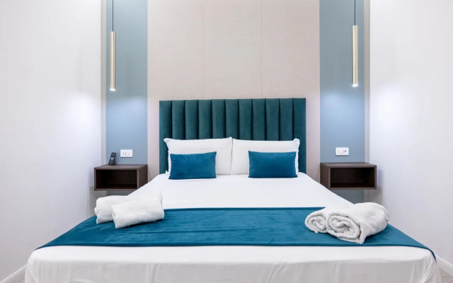 HOTIDAY Room Collection - Napoli Museo Suite