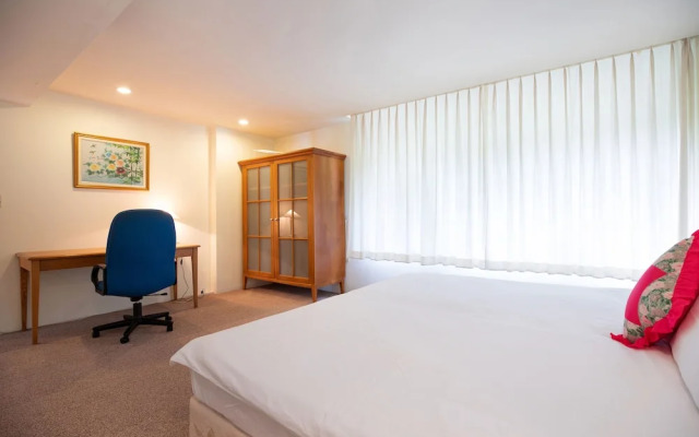 Ocean View 3BR Apartment ANDC 100-2