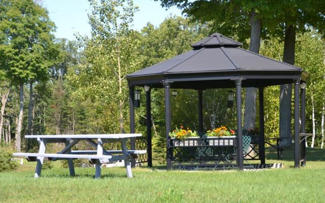 Calabogie Motor Inn