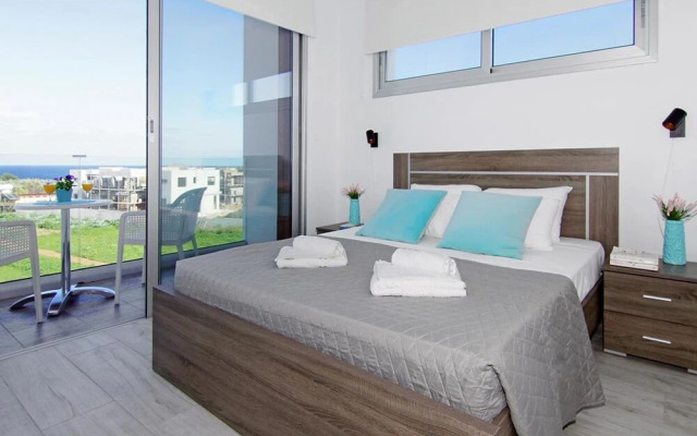 Austin Paralimni in Paralimni