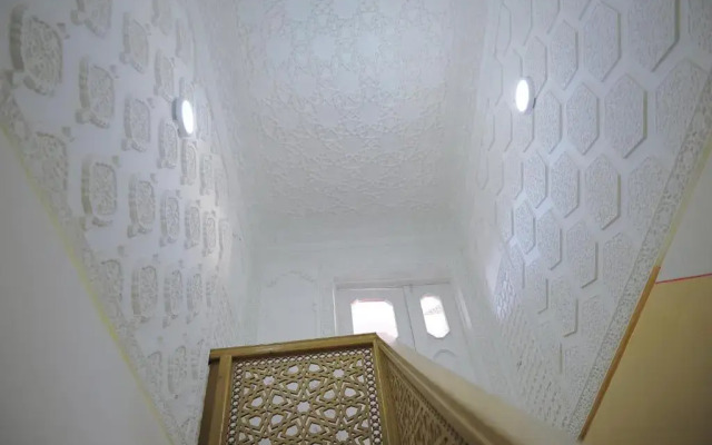 Sukhrob Barzu Hotel
