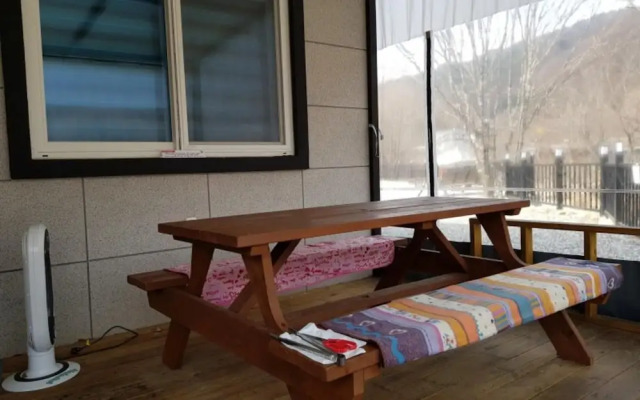 Gapyeong Myeongjisan Family Pension