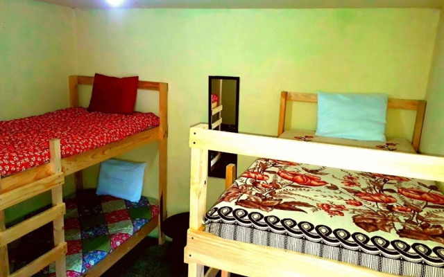 Abu Hotel - Hostel