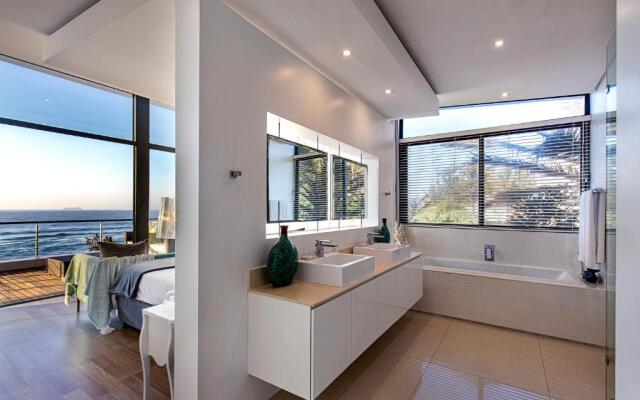 Dolphin Coast YOLO Spaces – Beach House Villa