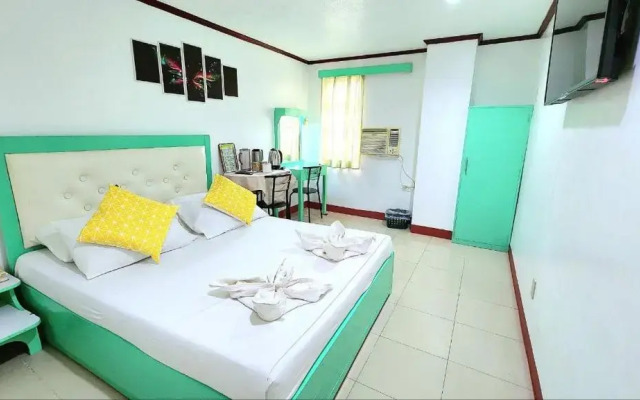 The DYNASTY COURT Hotel
