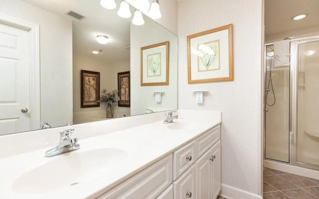 Phoenix Ix 1506 2 Bedroom Condo