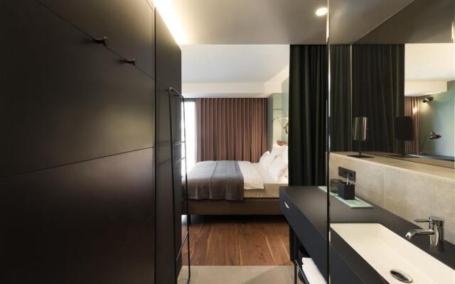 EmiLu Design Hotel