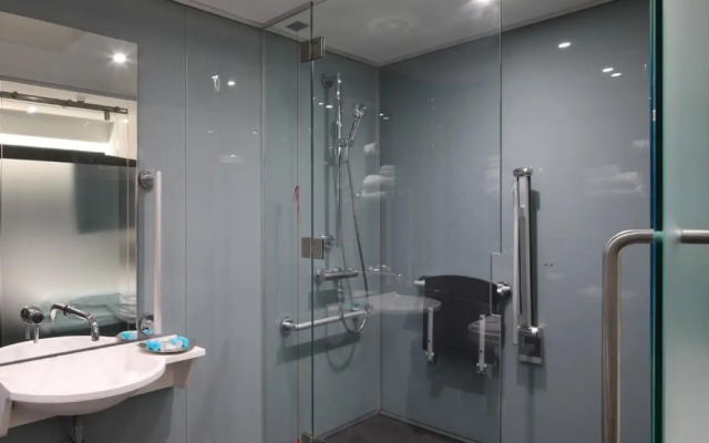 Piccadilly Apartments Hotel