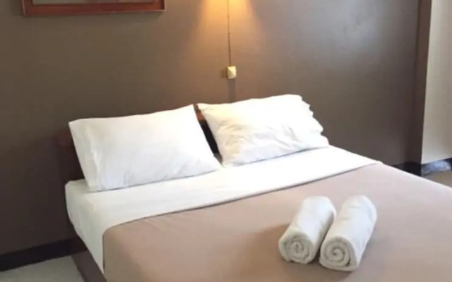 Royal Night Bazaar Hotel