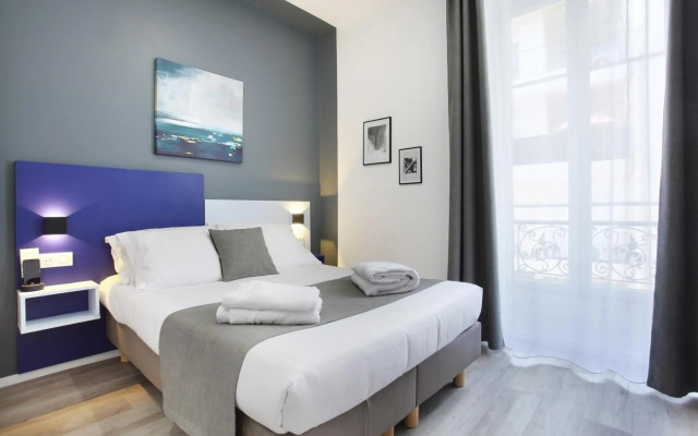 The Alcove Hotel