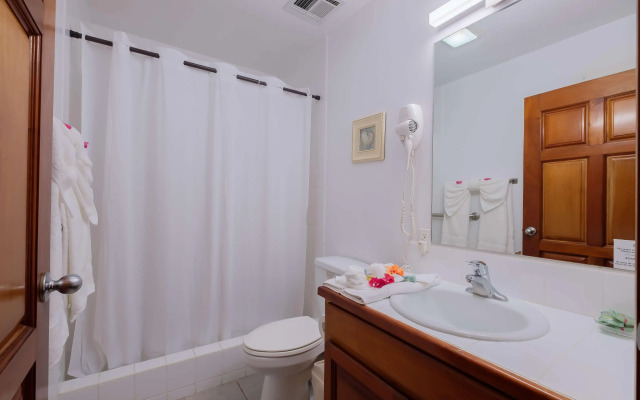 Best Western Grand Baymen Gardens