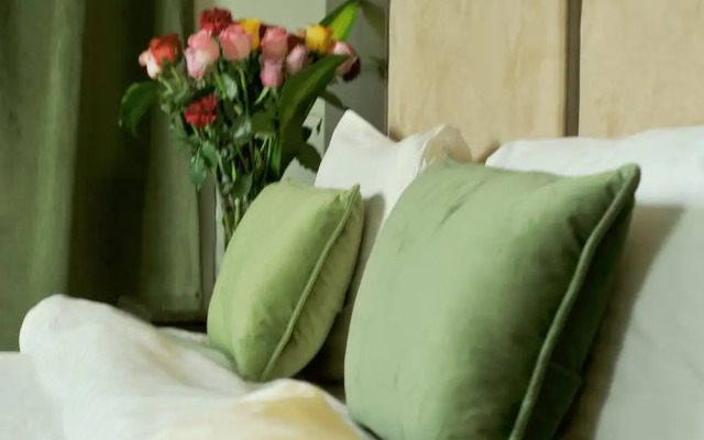 Peninsula Suites