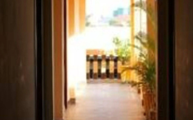 G Eleven Hotel